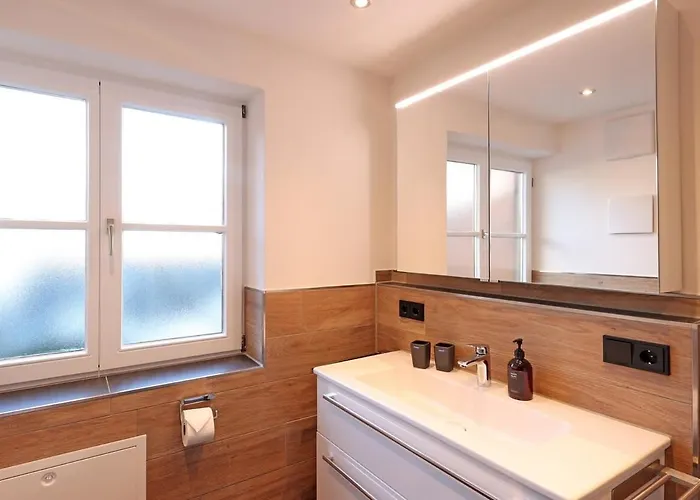'Chalet-Style' ruhige&zentrale 3-Raum-Suite direkt am Kurpark Oberstdorf